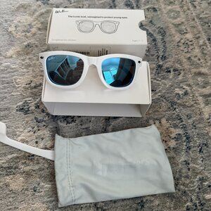 NEW Weefarer White Polarized Sunglasses Wayfarer 2-3 years